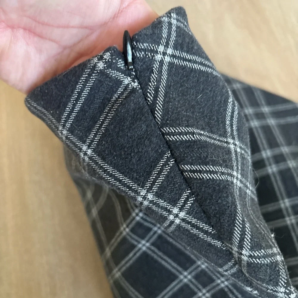 Plaid A-Line Skirt - Black and Gray - Picture 4 of 5